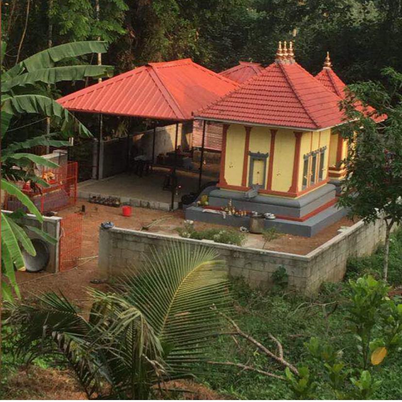 Pancha Moorthy Temple and Sarpakavu grove